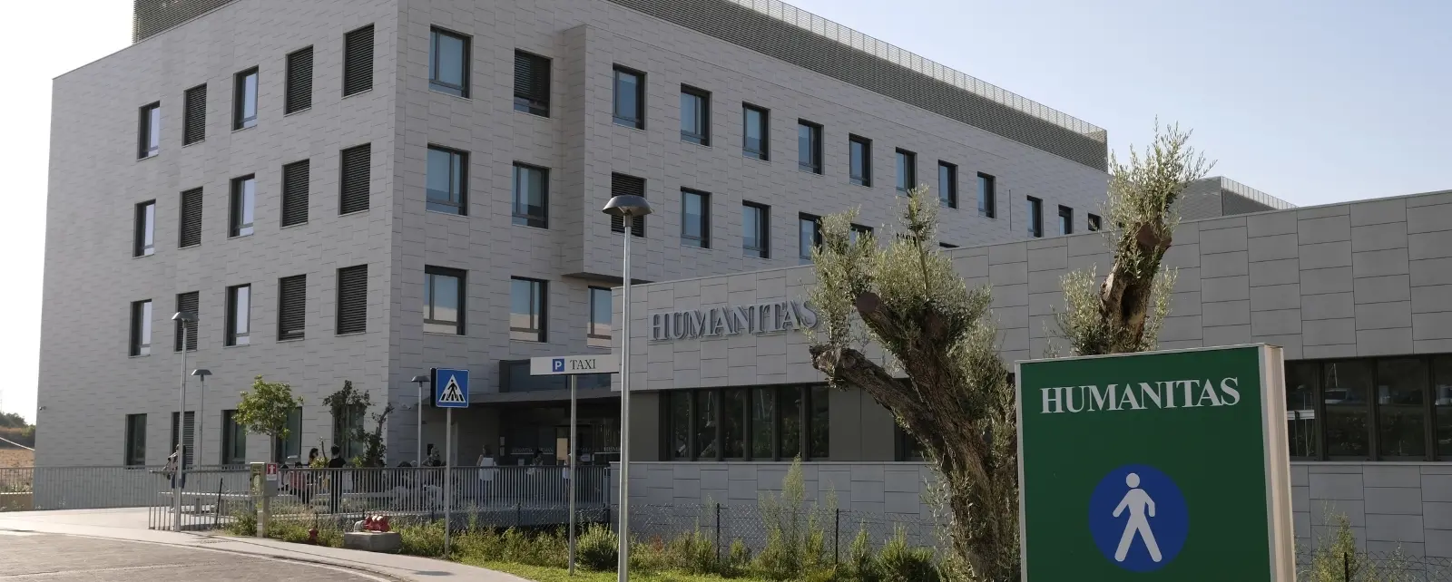 entrata ospedale Humanitas Catania